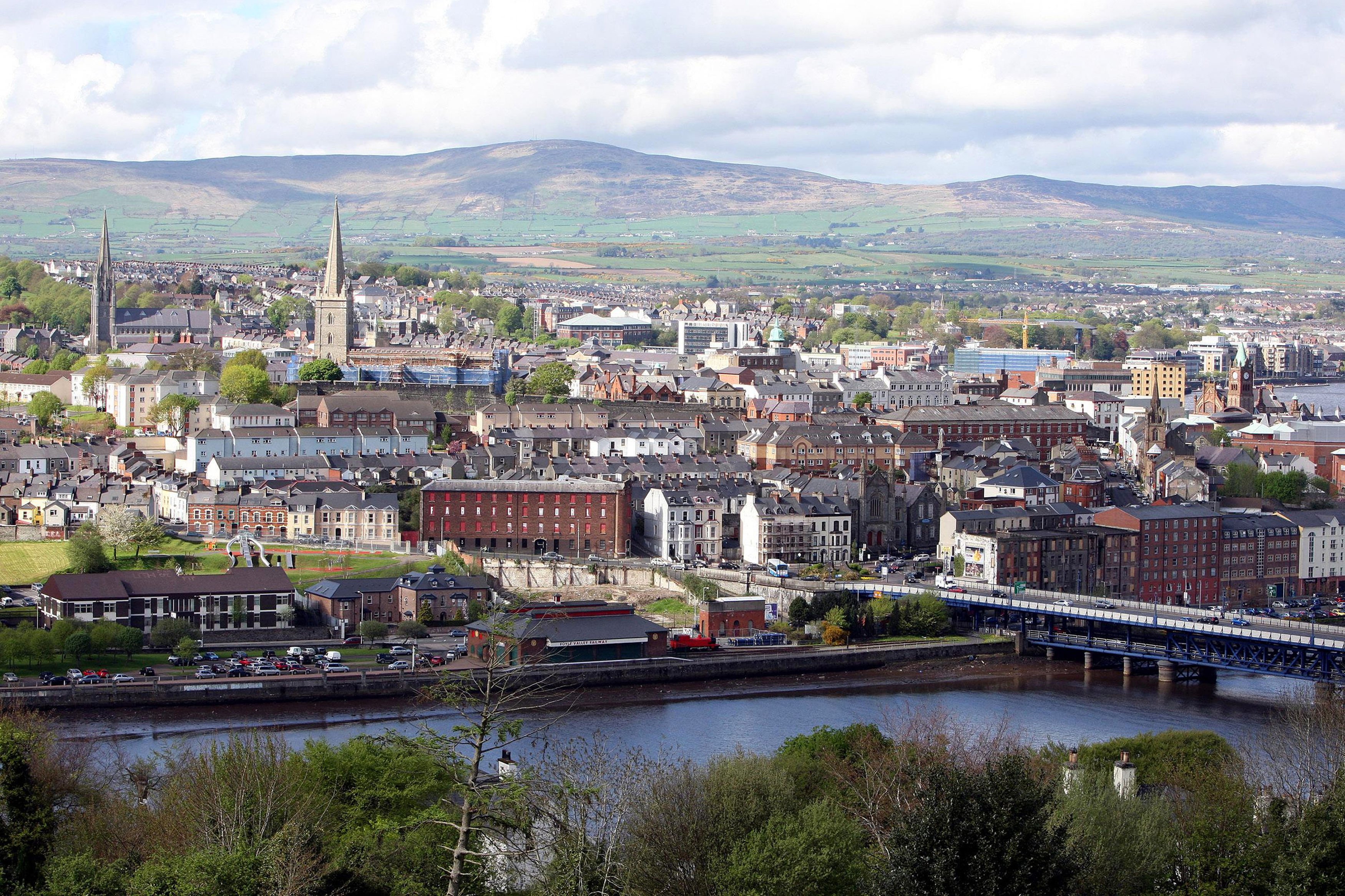 Londonderry makes top 10 city list - Silversurfers